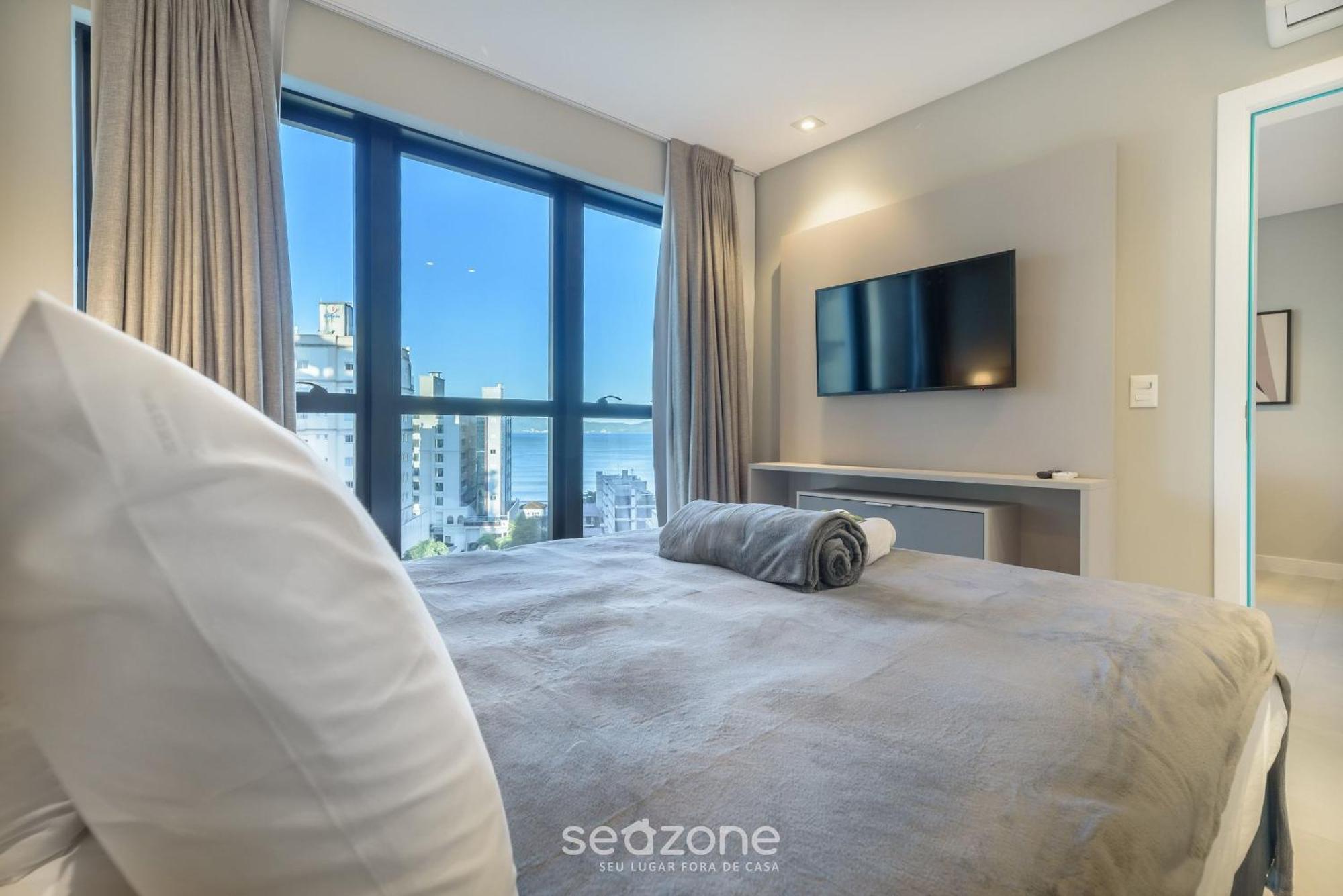 Mhfs - Apts Variados Em Predio Com Vista O Mar Em * Itapema