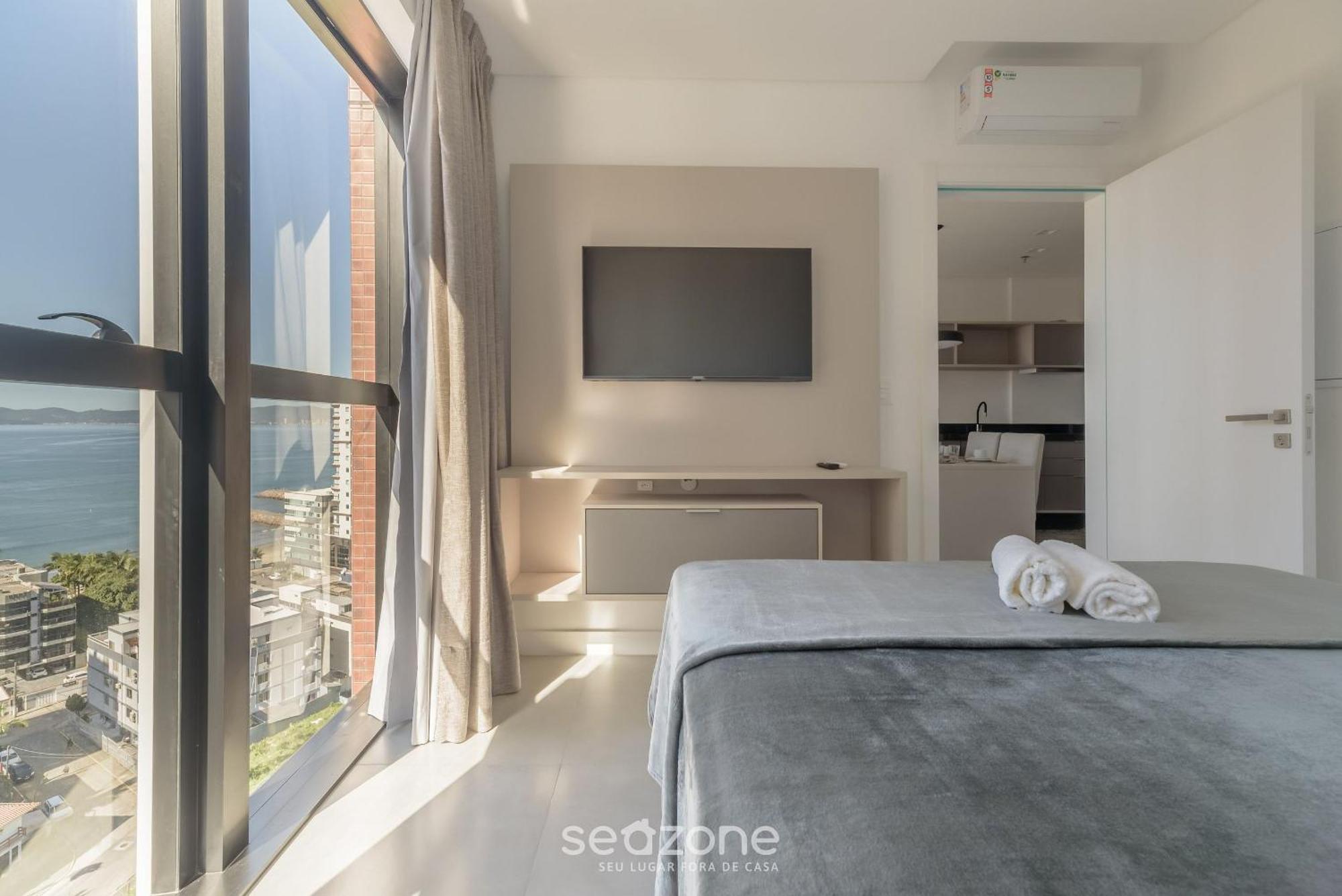Mhfs - Apts Variados Em Predio Com Vista O Mar Em