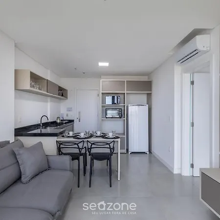 Mhfs - Apts Variados Em Predio Com Vista Para O Mar Em Itapema Room photo