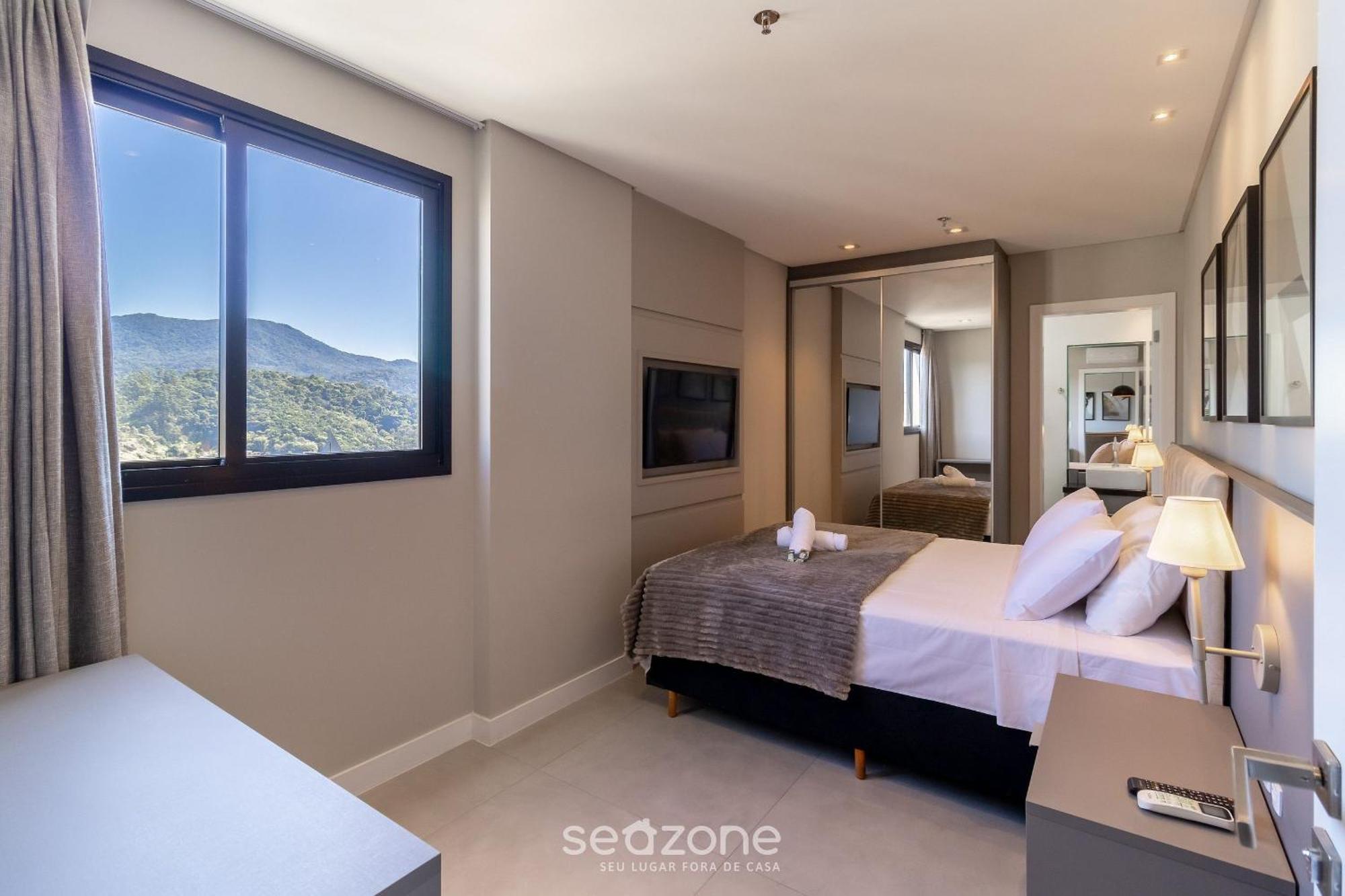 Apartamento Mhfs - Apts Variados Em Predio Com Vista O Mar Em