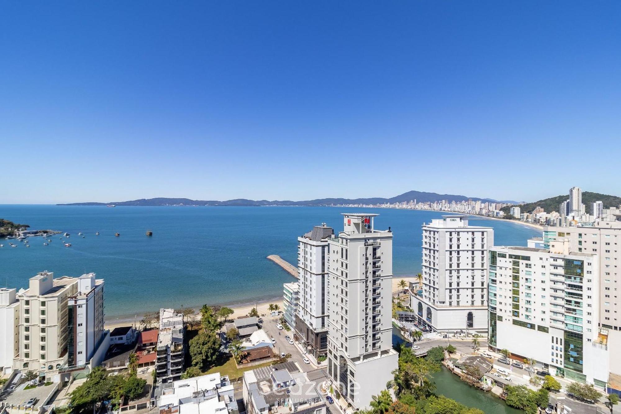 Apartamento Mhfs - Apts Variados Em Predio Com Vista O Mar Em