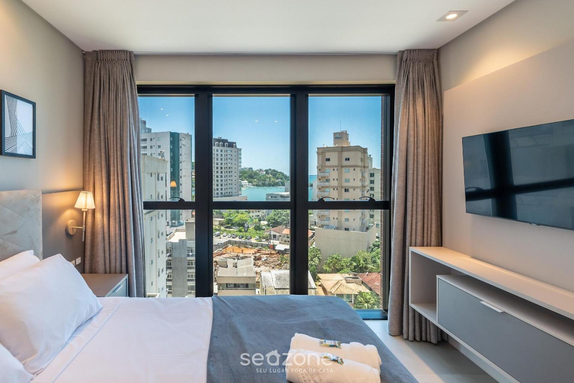 Mhfs - Apts Variados Em Predio Com Vista O Mar Em Apartamento Itapema